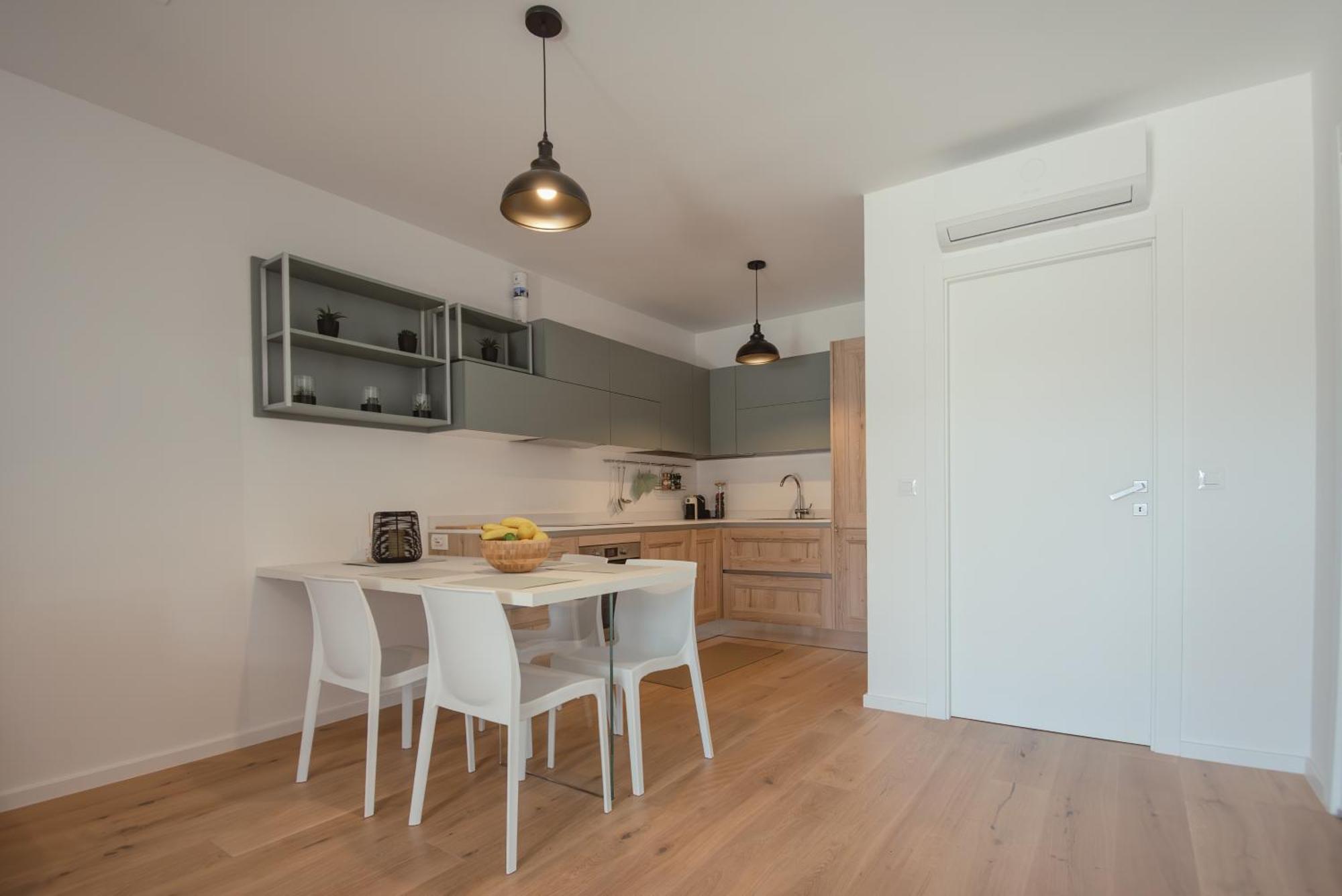 Aurora Apartment *